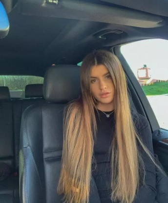 В Москве я обещаю тебе незабываемое время, полное страсти и наслаждения. Мои услуги на высшем уровне, я открыта для экспериментов и готова воплотить твои самые смелые фантазии. Обладая прекрасной внешностью и обаянием, я гарантирую, что ты будешь в восторге от нашей встречи. Заходи на мою страницу, чтобы увидеть мои фото и прочитать отзывы моих довольных клиентов. Я жду тебя, чтобы воплотить твои самые сокровенные желания! 😉 2512, 18 лет