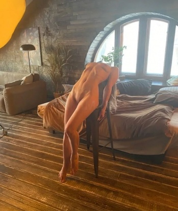 Мой нежный кавалер! Рада приветствовать тебя в Москве 🌃 Я - опытная и красивая индивидуалка, предлагающая тебе незабываемые встречи и массу удовольствия 😇💋 Мои услуги - это не только классический секс и оральные ласки 👄, но и эксперименты, ролевые игры и многое другое 😉 Мое тело готово подчиниться всем твоим желаниям, воплотить самые смелые фантазии 💦🔥 Доверься мне, и я превратю твою жизнь в настоящий калейдоскоп удовольствия 🌈✨ Только положительные отзывы и довольные мужчины в моей компании - это гарантировано! Все мои фото настоящие, без ретуши и обмана 👯♀️ Раскрась мою жизнь яркими красками! Звони и приглашай меня в свой мир страсти и наслаждения 📞💋 Жду тебя, мой незабываемый любовник! 💋💋 6082, 32 года